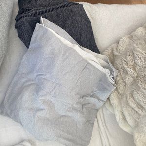 2 like new reversible snap LuLuLemon scarves